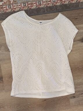 Old Navy White Eyelet Short Sleeve Top